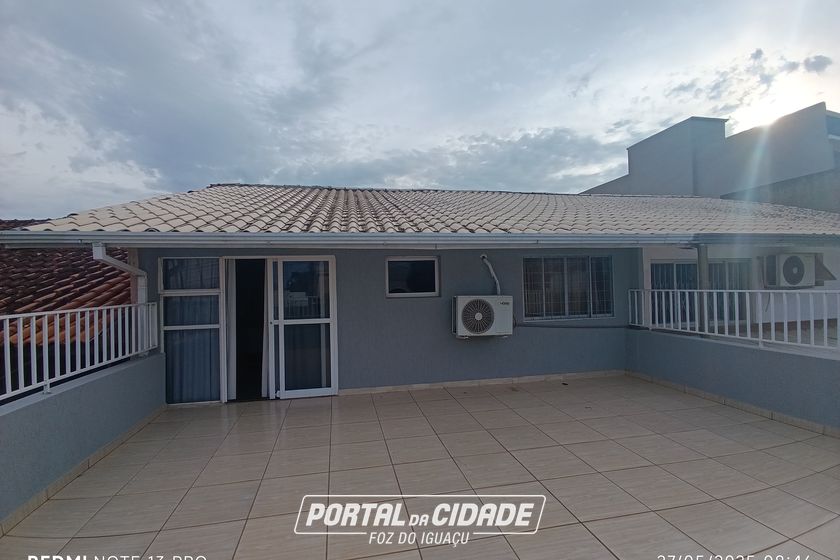 Sobrado &agrave; venda - 150m&sup2; - Centro