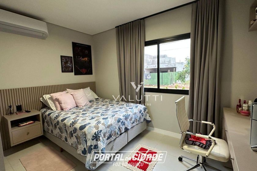 Casa &agrave; venda - 150m&sup2; - Condom&iacute;nio Residencial Igua&ccedil;u