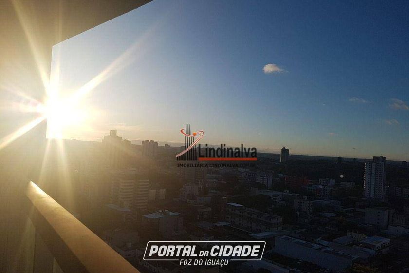 Apartamento &agrave; venda - 122m&sup2; - Edif&iacute;cio Residencial Esmeralda