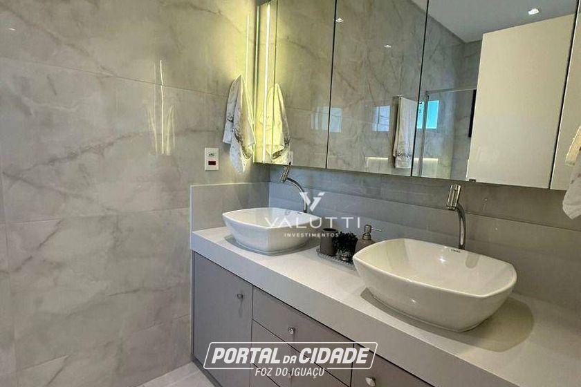 Sobrado &agrave; venda - 243m&sup2; - Condom&iacute;nio Residencial Safira