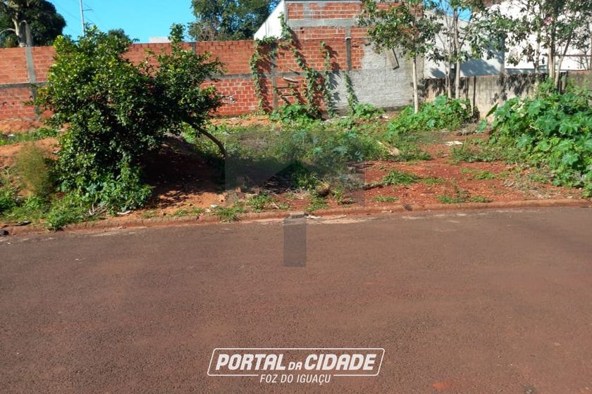 Terreno &agrave; venda - 286m&sup2; - Loteamento Jardim Colombelli