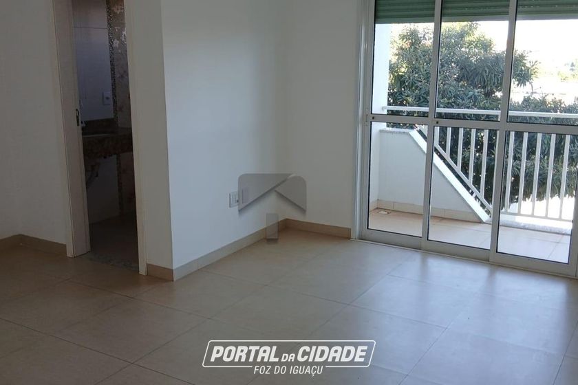 Sobrado &agrave; venda - 180m&sup2; - Jardim Naipi