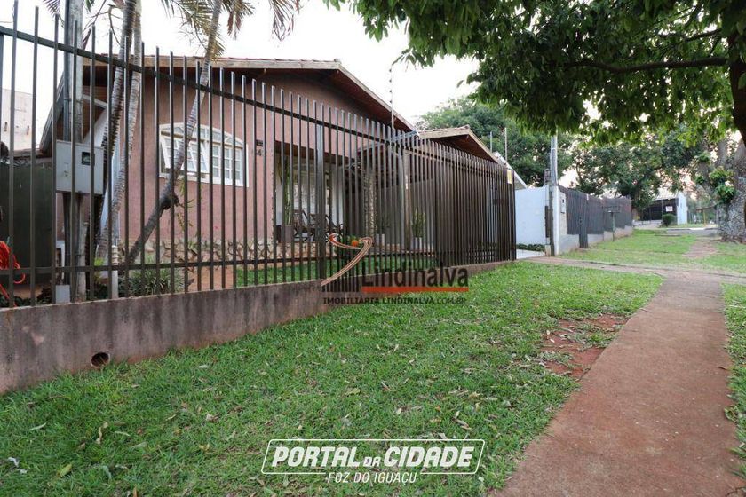Casa &agrave; venda - 205m&sup2; - Cj Res Apor&aacute;