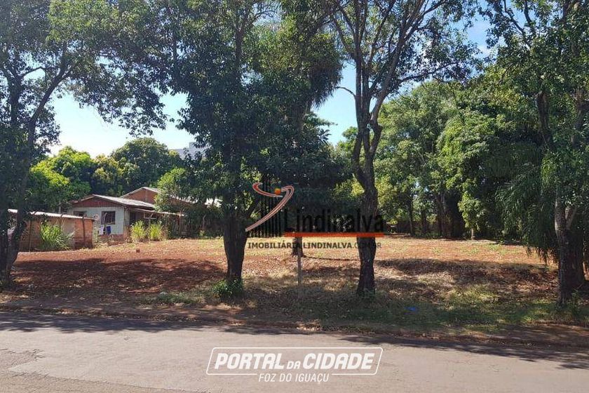 Terreno para alugar - 1800m&sup2; - Centro