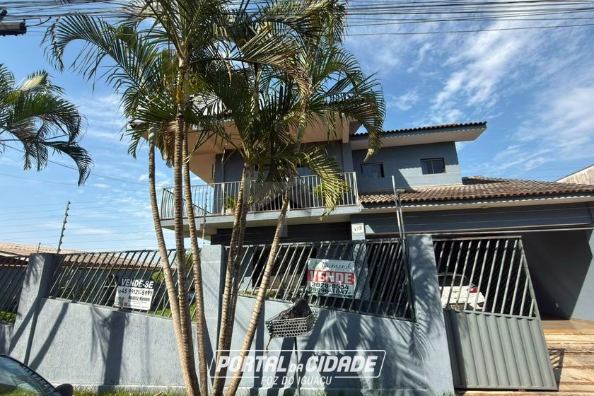 Sobrado &agrave; venda - 375m&sup2; - Porto Meira