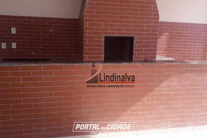 Ch&aacute;cara &agrave; venda - 820m&sup2; - Centro
