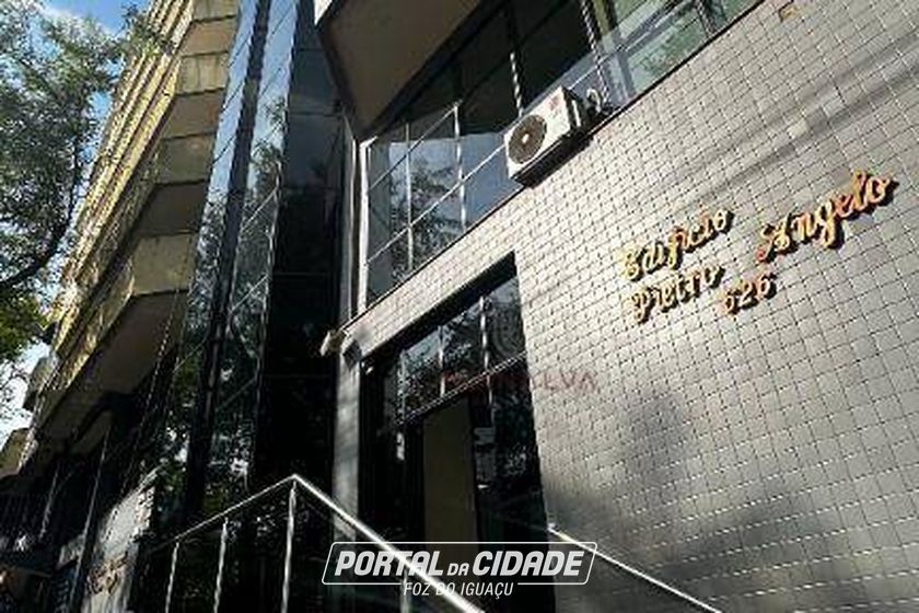 Apartamento &agrave; venda - 87m&sup2; - Centro