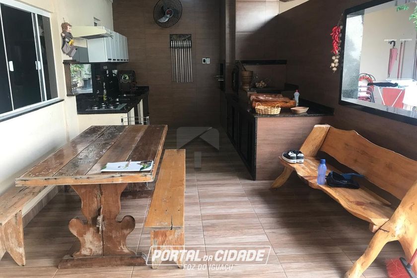 Casa &agrave; venda - 250m&sup2; - Profilurb II