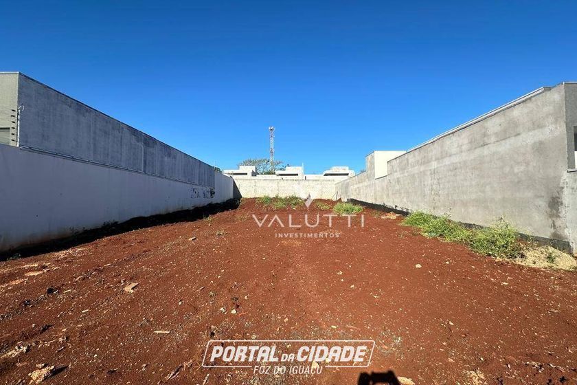 Terreno &agrave; venda - 360m&sup2; - Jardim Copacabana