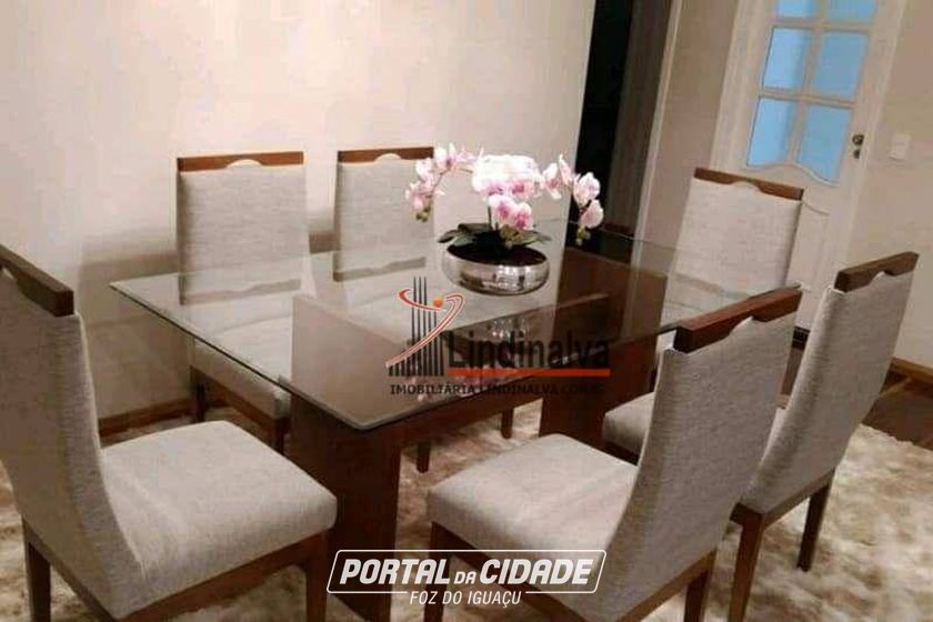 Casa &agrave; venda - 210m&sup2; - Vila Residencial A