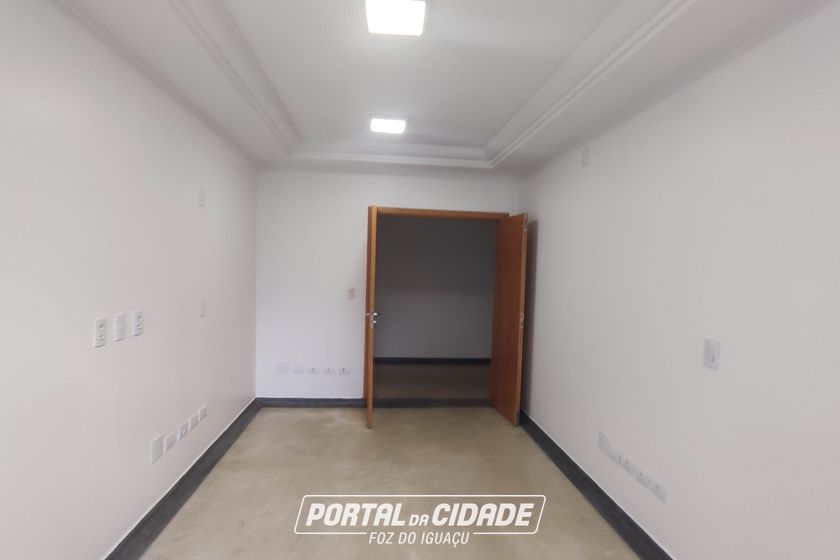 Sala Comercial &agrave; venda - 839m&sup2; - Centro