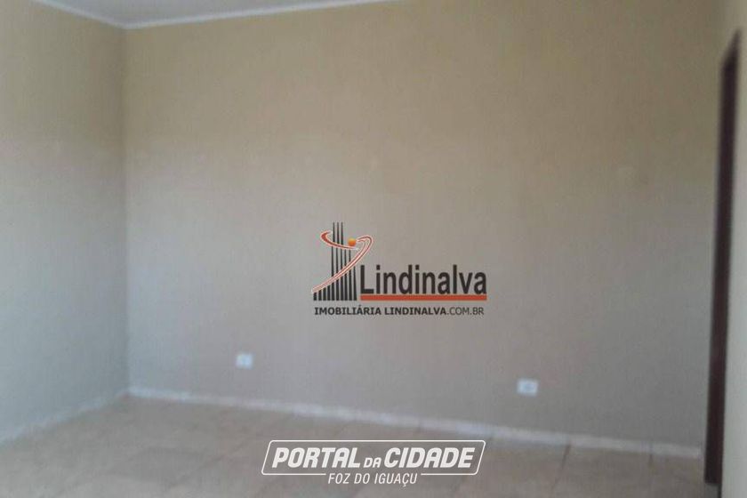 Ch&aacute;cara &agrave; venda - 820m&sup2; - Centro