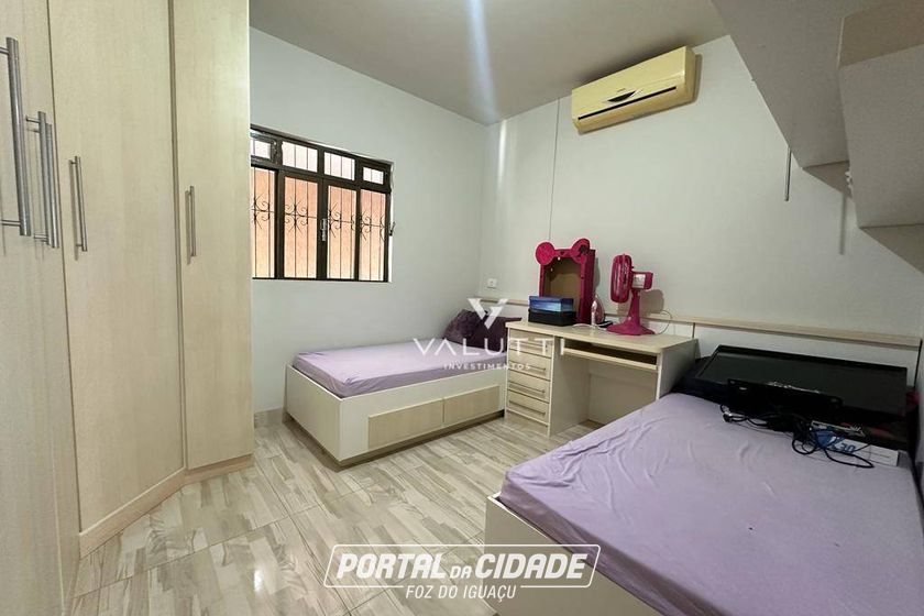 Casa &agrave; venda - 250m&sup2; - Jardim Dona F&aacute;tima Osman