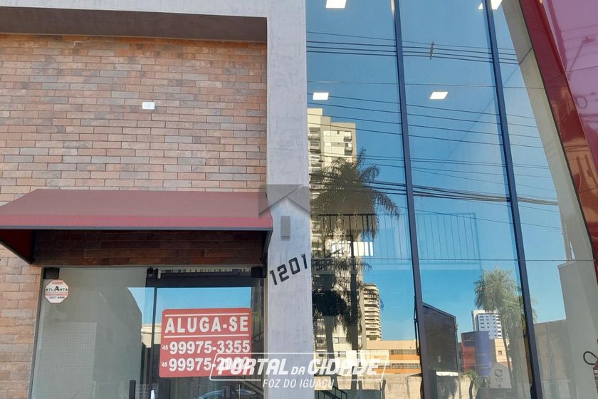 Sal&atilde;o Comercial para alugar - 157m&sup2; - Centro