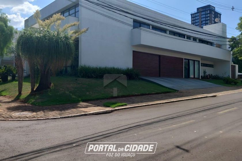 Casa &agrave; venda - 760m&sup2; - Maracan&atilde;