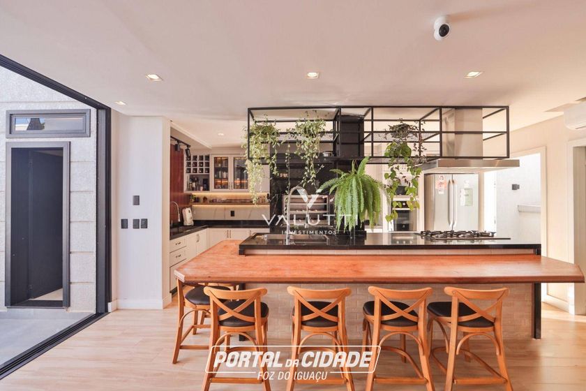 Sobrado &agrave; venda - 278m&sup2; - Jardim Canad&aacute;