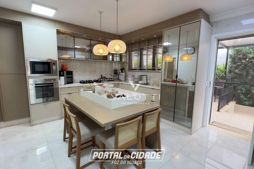 Sobrado &agrave; venda - 474m&sup2; - Condom&iacute;nio Vila Residencial B
