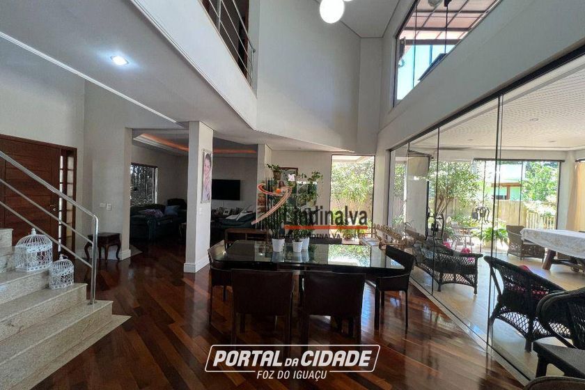 Sobrado &agrave; venda - 429m&sup2; - Condom&iacute;nio Residencial Village Igua&ccedil;u