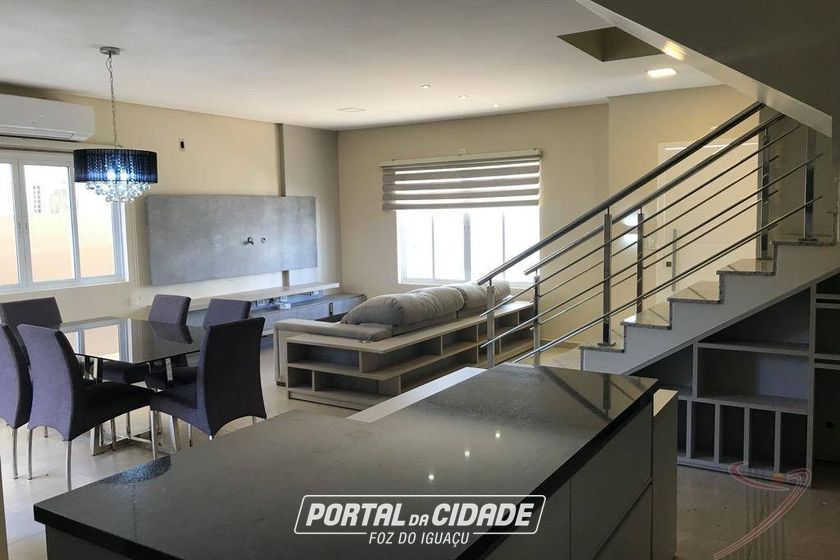 Sobrado &agrave; venda - 144m&sup2; - Jardim Igua&ccedil;u
