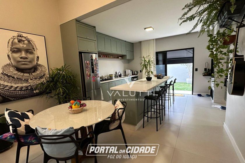 Casa &agrave; venda - 150m&sup2; - Condom&iacute;nio Residencial Igua&ccedil;u