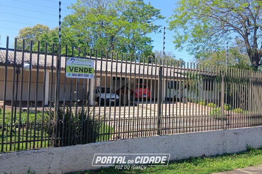 Casa &agrave; venda - 150m&sup2; - Vila A