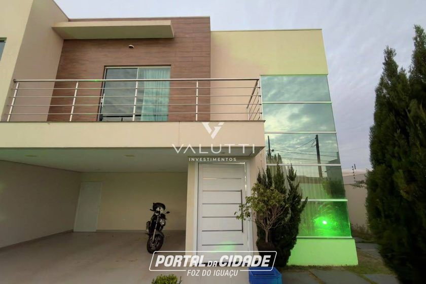Sobrado &agrave; venda - 238m&sup2; - Jardim Lind&oacute;ia