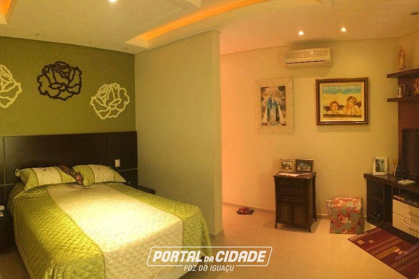 Sobrado &agrave; venda - 430m&sup2; - Condom&iacute;nio Residencial Village Igua&ccedil;u