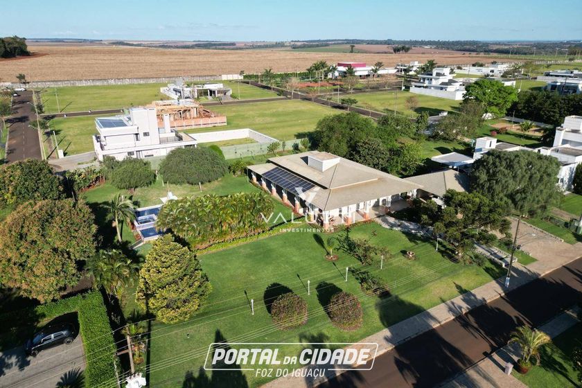 Casa &agrave; venda - 600m&sup2; - Condom&iacute;nio Chacara Natureza