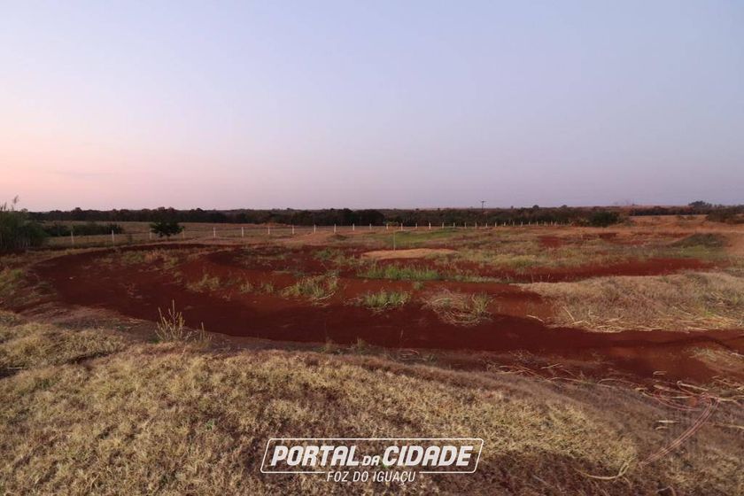 Ch&aacute;cara &agrave; venda - 10000m&sup2; - Alto da Boa Vista