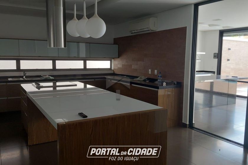 Casa &agrave; venda - 760m&sup2; - Maracan&atilde;
