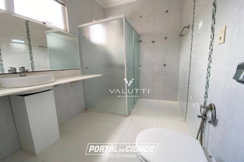 Sobrado &agrave; venda - 250m&sup2; - Jardim Polo Centro