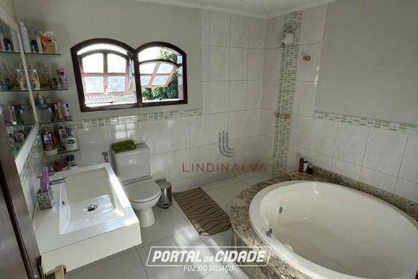 Sobrado &agrave; venda - 423m&sup2; - Vila Yolanda