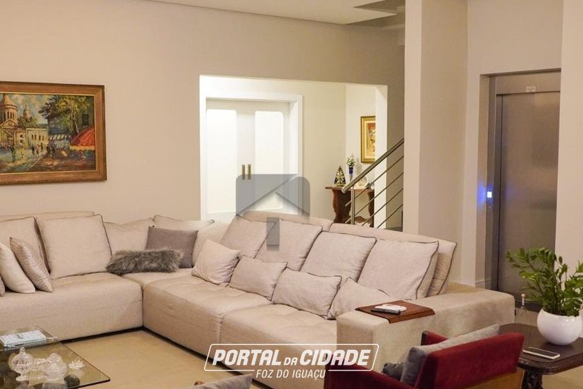 Casa &agrave; venda - 670m&sup2; - Tr&ecirc;s Fronteiras
