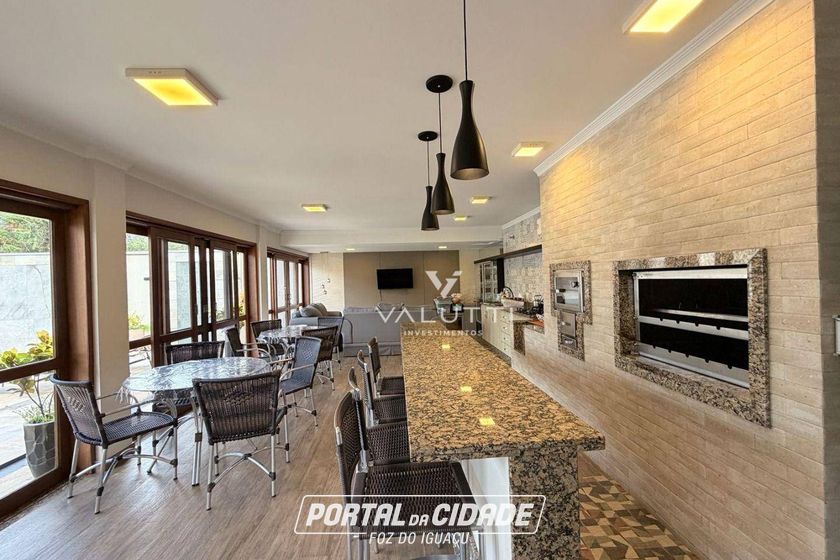 Casa &agrave; venda - 388m&sup2; - Condom&iacute;nio Vila Residencial B