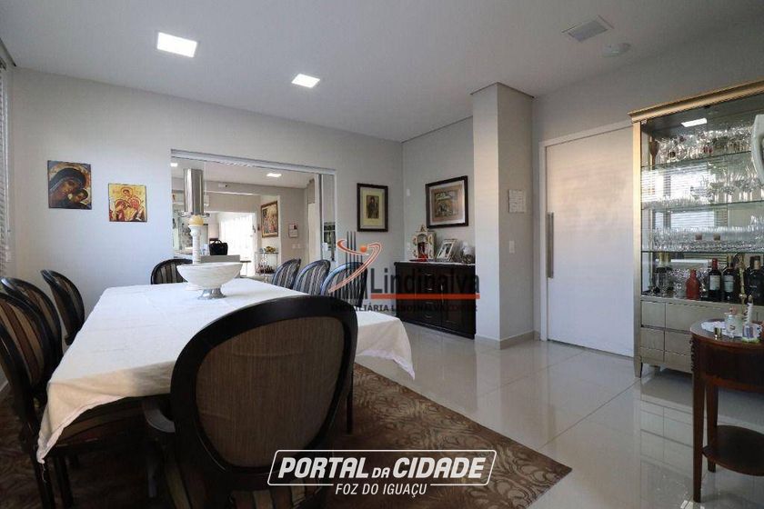 Sobrado &agrave; venda - 355m&sup2; - Condominio Country Igua&ccedil;u