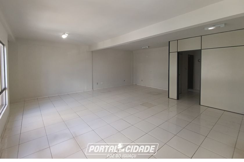 Sala Comercial para alugar - 64m&sup2; - Centro