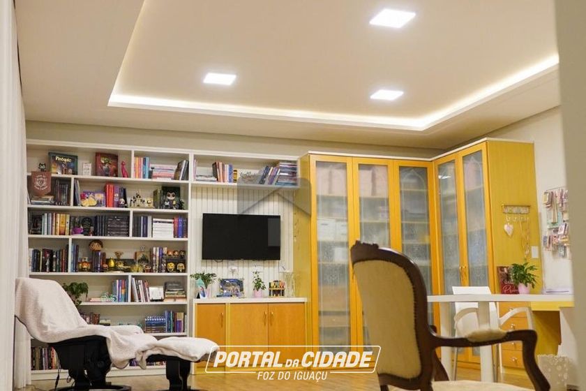 Casa &agrave; venda - 670m&sup2; - Tr&ecirc;s Fronteiras