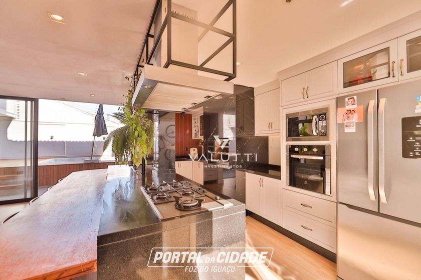 Sobrado &agrave; venda - 278m&sup2; - Jardim Canad&aacute;