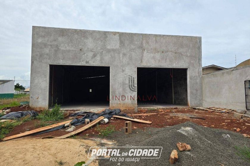 Sal&atilde;o Comercial para alugar - 300m&sup2; - Jardim Ip&ecirc; III