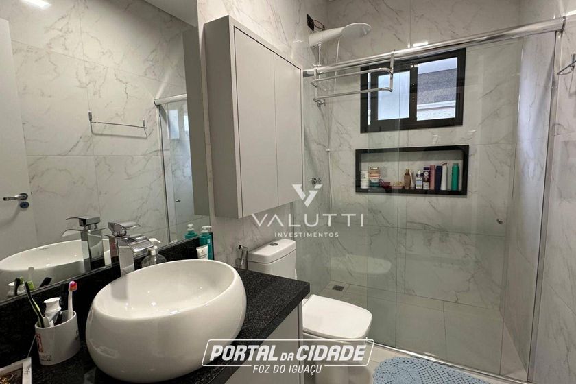 Casa &agrave; venda - 150m&sup2; - Condom&iacute;nio Residencial Igua&ccedil;u
