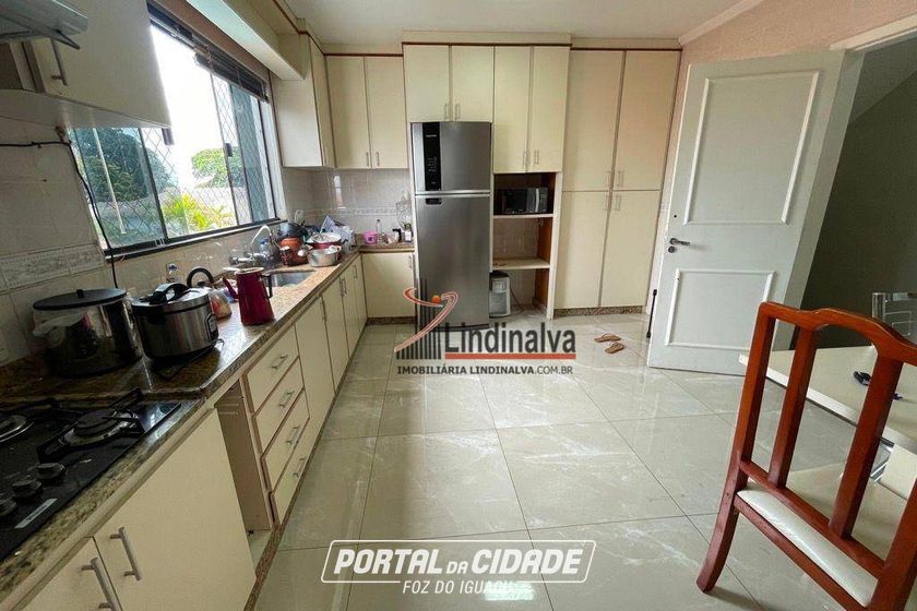 Sobrado &agrave; venda - 247m&sup2; - Jardim Eliza I
