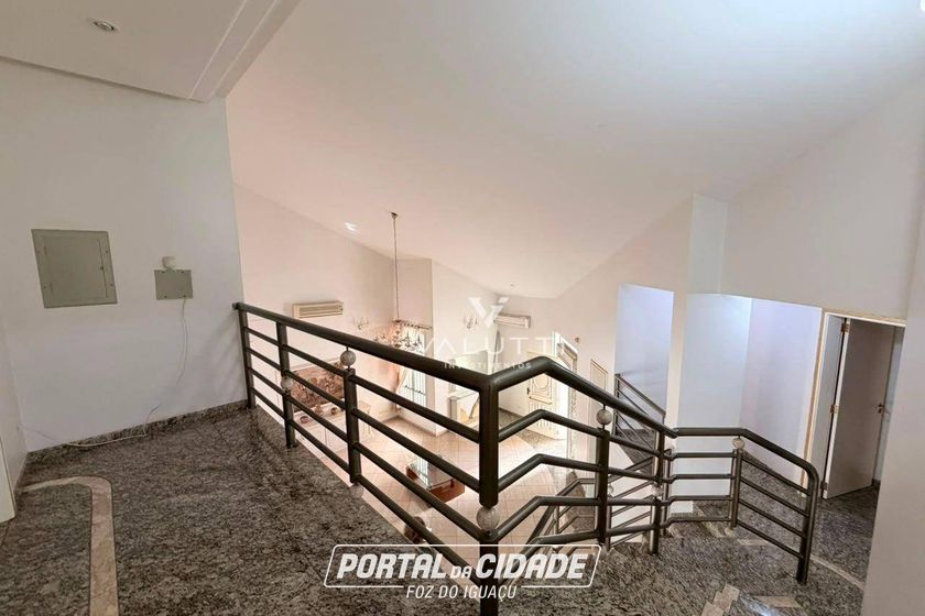 Sobrado &agrave; venda - 450m&sup2; - Jardim Polo Centro
