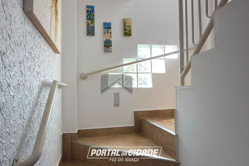 Sobrado &agrave; venda - 375m&sup2; - Porto Meira
