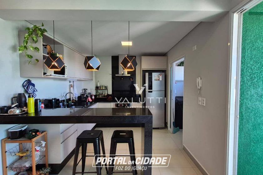 Apartamento &agrave; venda - 131m&sup2; - Edif&iacute;cio Residencial Esmeralda