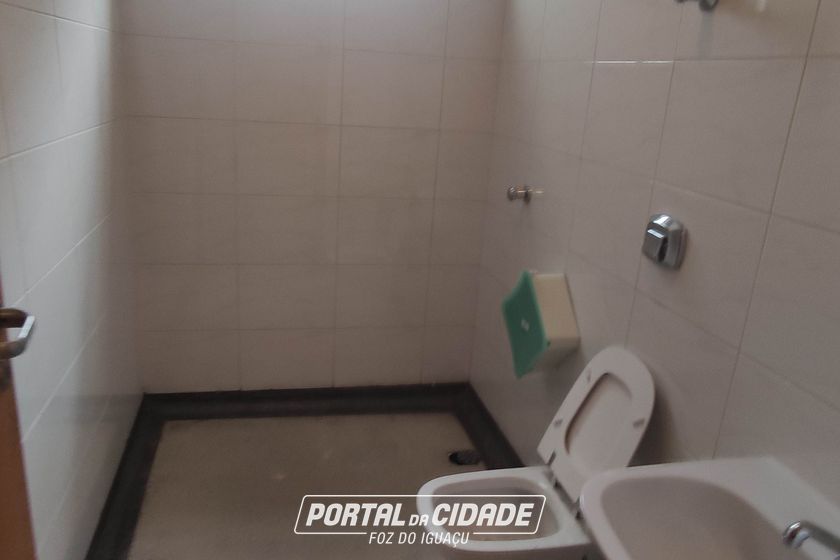 Sala Comercial &agrave; venda - 839m&sup2; - Centro
