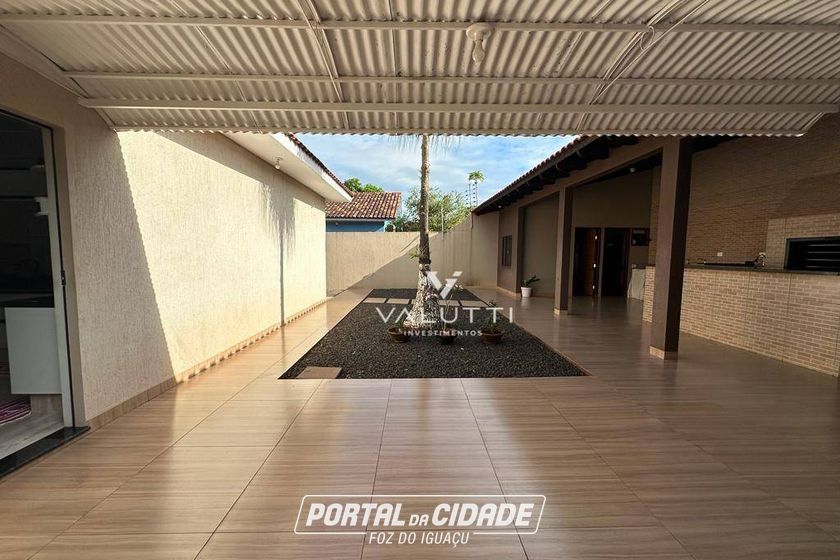 Casa &agrave; venda - 250m&sup2; - Jardim Dona F&aacute;tima Osman