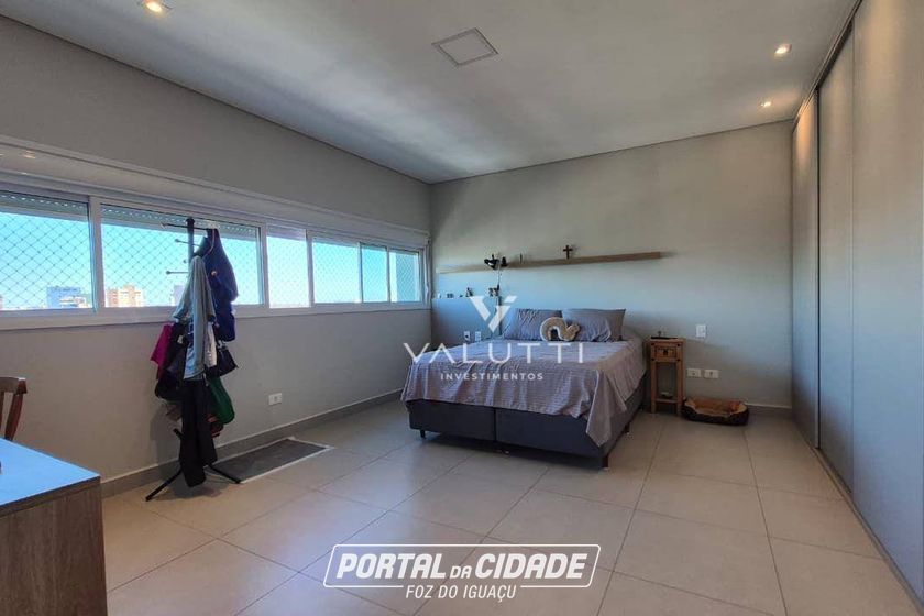 Apartamento &agrave; venda - 131m&sup2; - Edif&iacute;cio Residencial Esmeralda