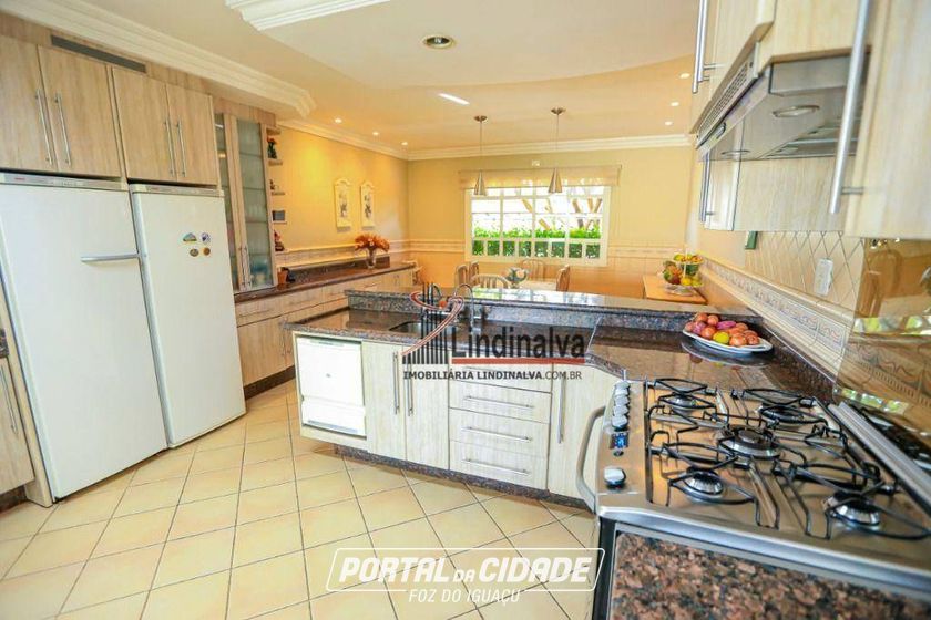 Sobrado &agrave; venda - 584m&sup2; - Jardim Igua&ccedil;u