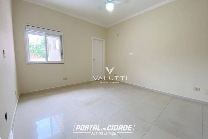 Sobrado &agrave; venda - 250m&sup2; - Jardim Polo Centro