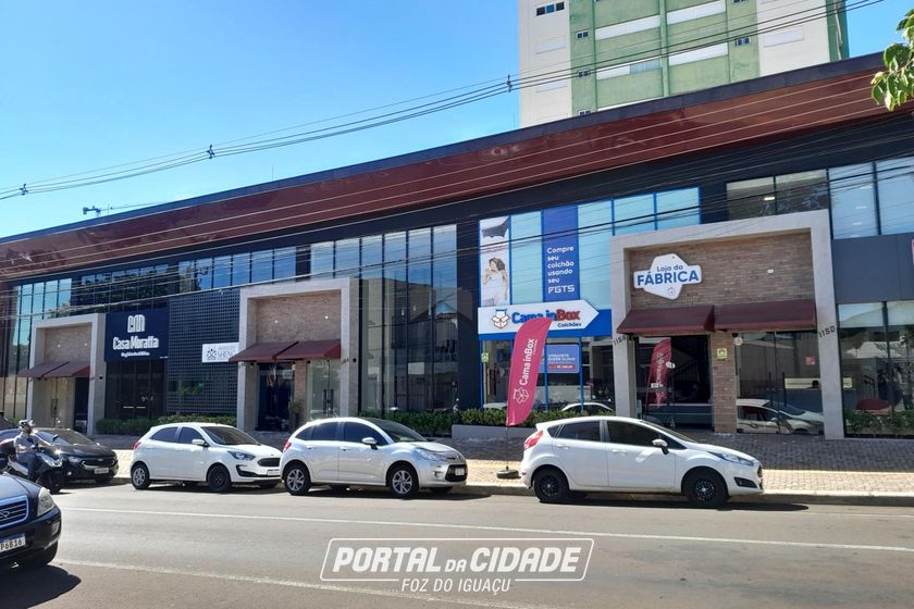 Sal&atilde;o Comercial para alugar - 157m&sup2; - Centro